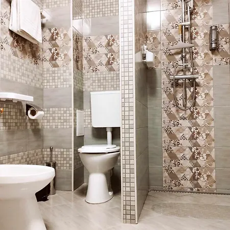 Lavender Vendeghaz Kicsi Falu Nagy Szivvel Varazslatos Legkoerrel Apartment Golop