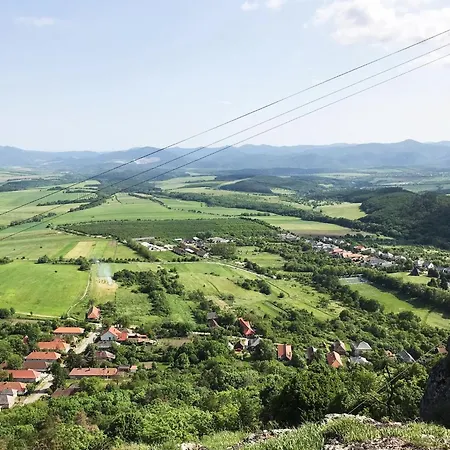 Lavender Vendeghaz Kicsi Falu Nagy Szivvel Varazslatos Legkoerrel Golop